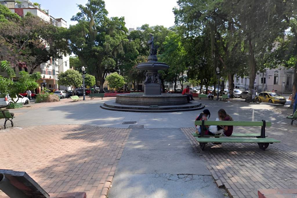 Foto mostra Praça São Salvador
