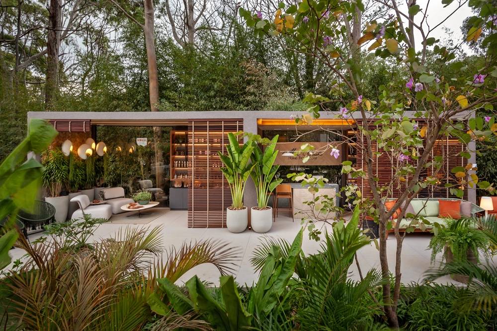 Duppio-Design-Loja-Mels-Brushes 7 medidas sustentáveis adotadas na 27ª CASACOR Minas Leia mais em: https://casacor.abril.com.br/sustentabilidade/medidas-sustentaveis-casacor-minas-gerais-2022/
