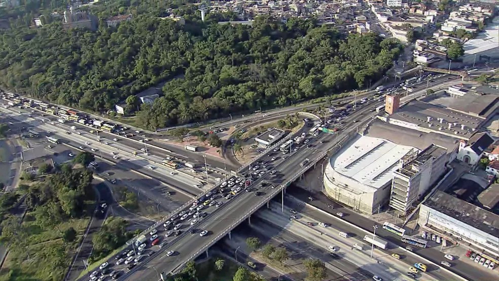 A Prefeitura do Rio publicou na edição desta quarta-feira (28) do Diário Oficial a abertura do processo de cassação da concessão da Linha Amarela pelo poder municipal.