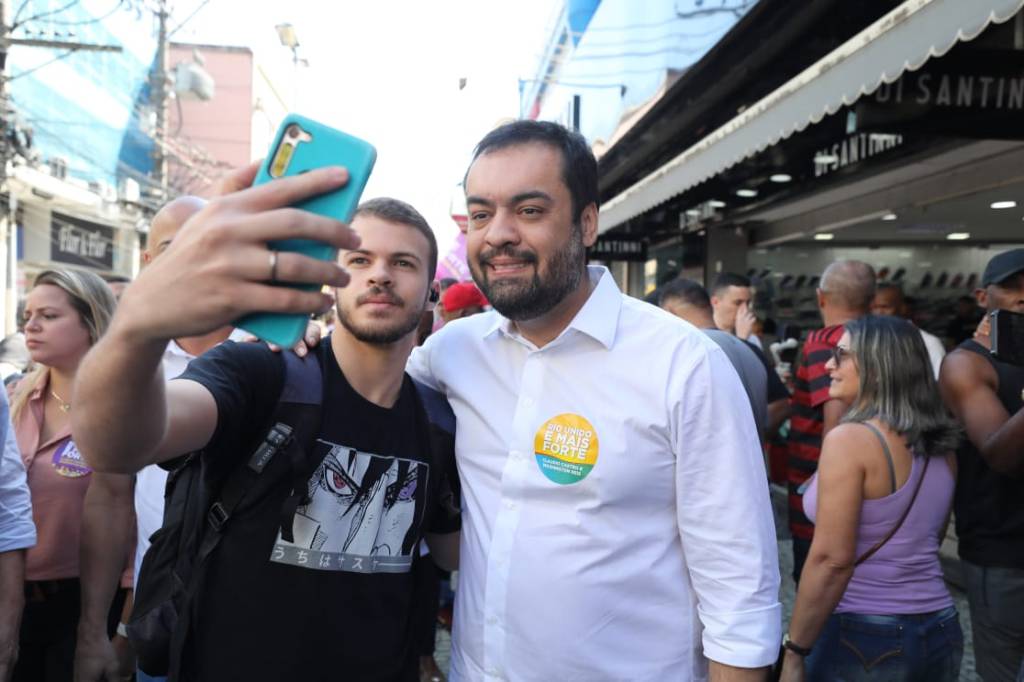 Governador Cláudio Castro em campanha pela reeleição Claudio Castro, governador candidato à reeleição pelo PL, com oligação Avante/DC/MDB/PL/PMN/Podemos/PP/PROS/PRTB/PSC/PTB/Republicanos/Solidariedade/União Brasil - eleições 2022