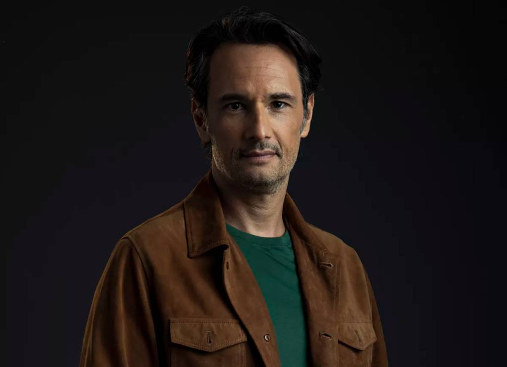 Com nova série, Rodrigo Santoro sobe mais um degrau na carreira em Hollywood
