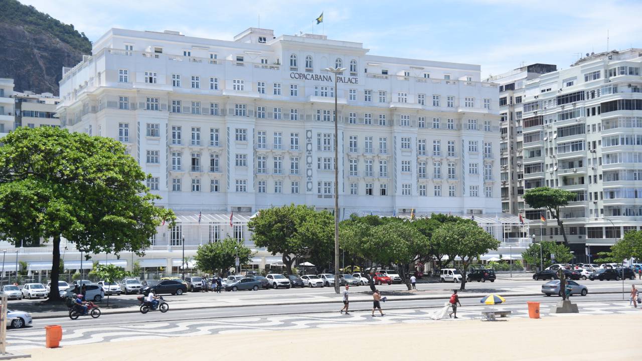 Foto mostra foto do Copacabana Palace