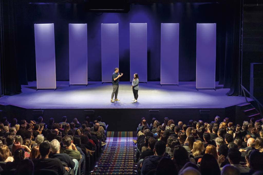 Cultura - Teatros voltam da pandemia com plateias cheias