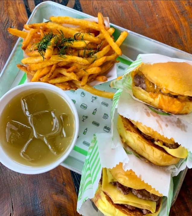 Cabana Burguer: mate com limão acompanha bem o lanche