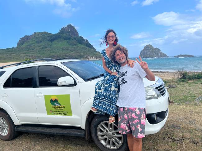 O carro alugado pela Noronha Passeios: mobilidade para explorar a ilha
