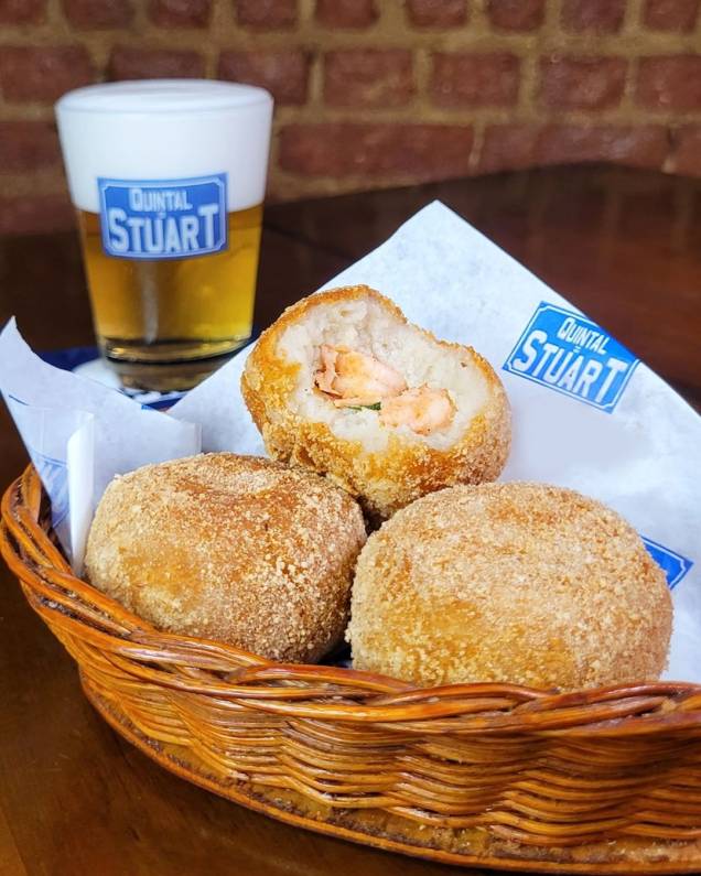 Quintal do Stuart: bolinho de feijão branco é um dos petiscos