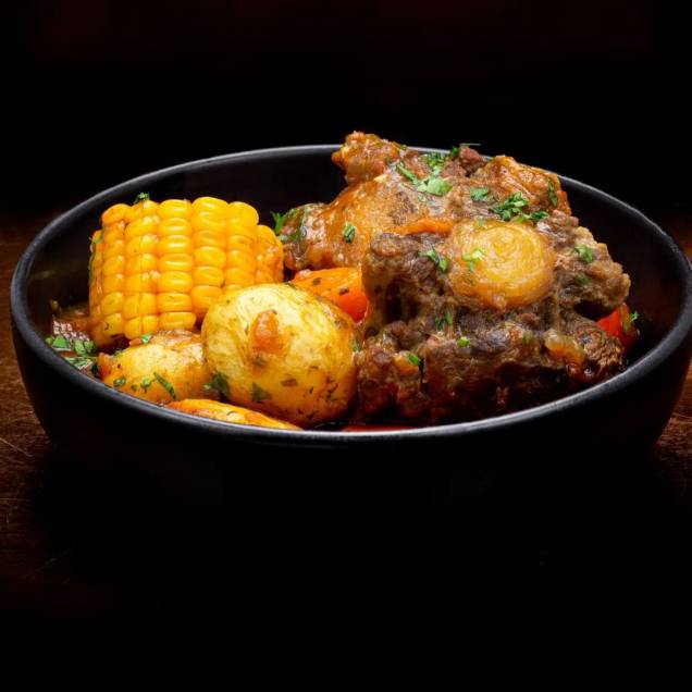 Afro Gourmet: culinária de inspiração africana com toque brasileiro Afro Gourmet: culinária de inspiração africana com toque brasileiro
