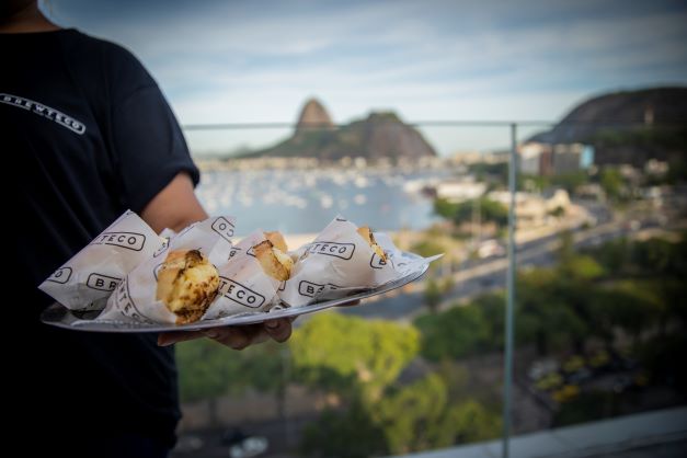 Terraço: petiscos e chopes com vista da Baía de Guanabara