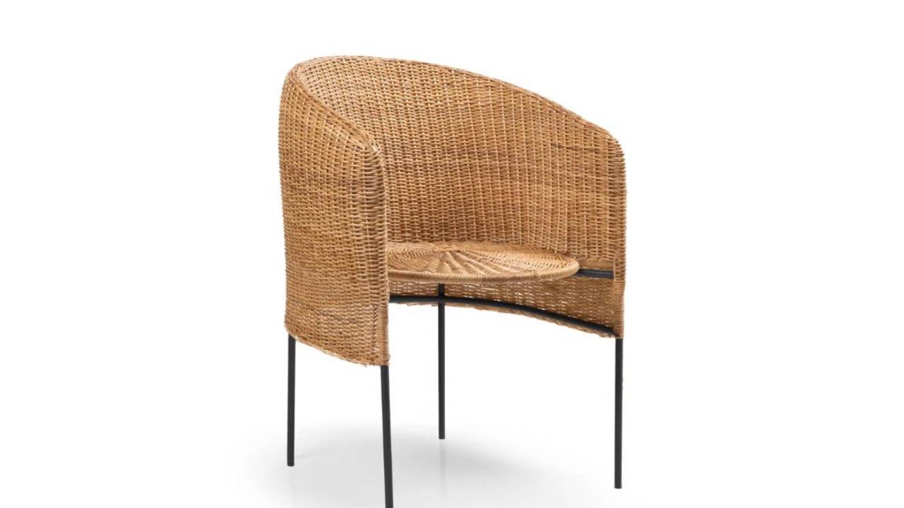 Cadeira de vime do designer Sebastian Herkner