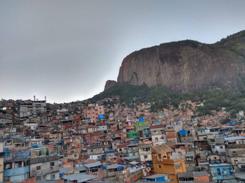 Foto mostra comunidade da Rocinha