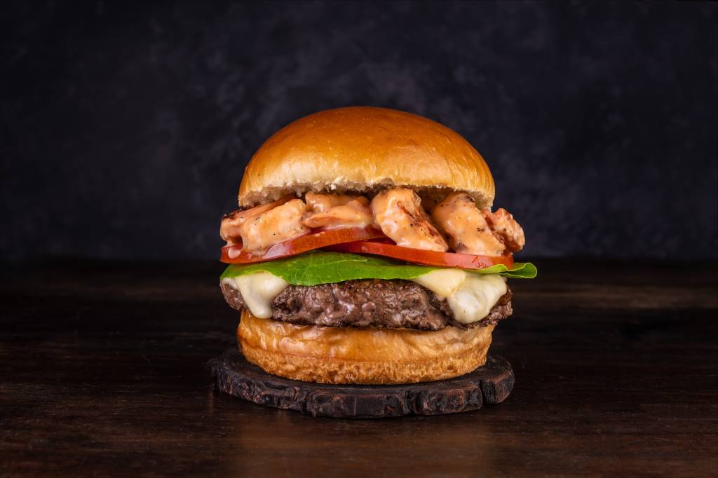 NFTT: é esse o nome do hambúrguer exclusivo que mistura carne e camarão