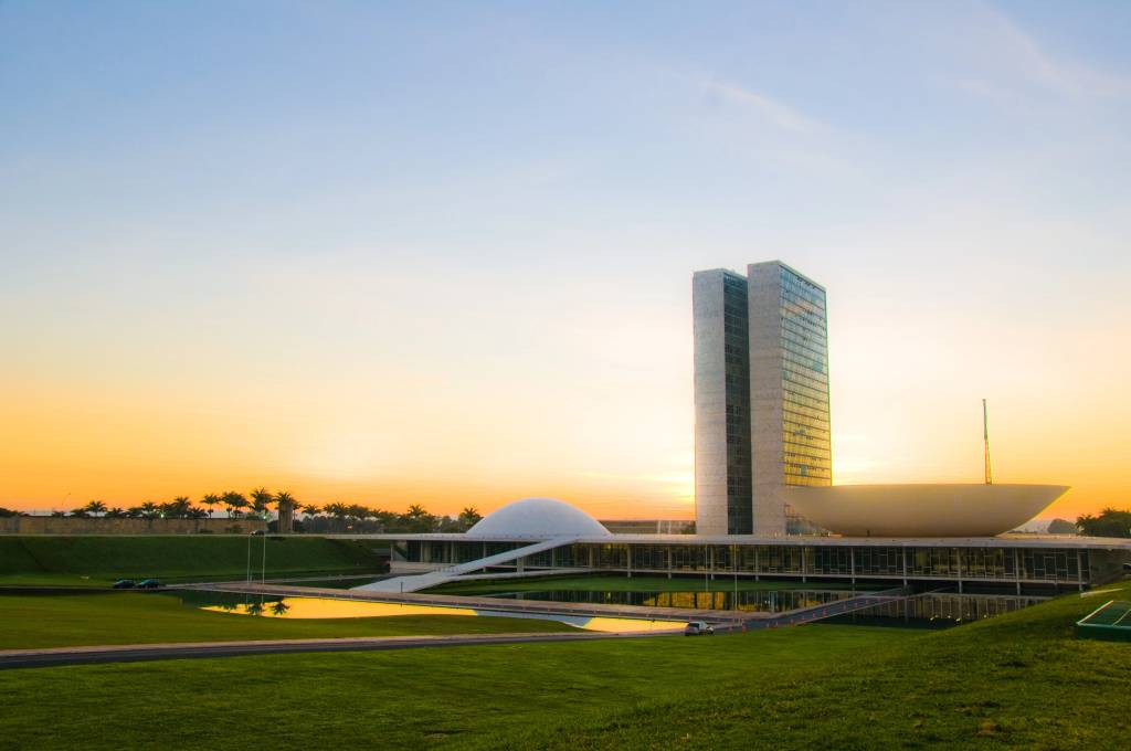 congresso Congresso Nacional: conheça a história da obra de Oscar Niemeyer