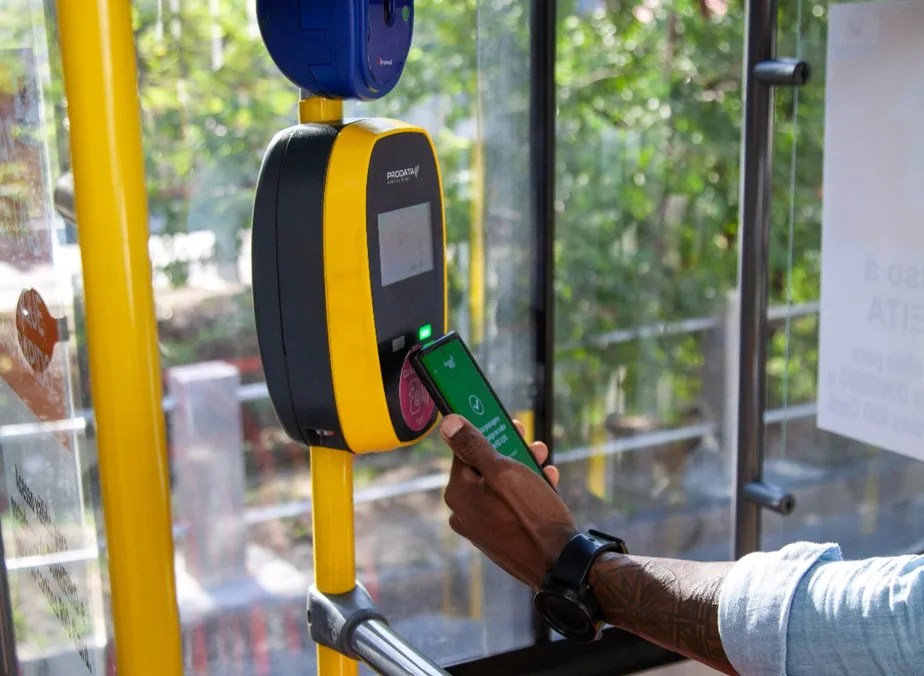 Riocard Mais: nova versão de aplicativo que permite o pagamento no transporte público com smartphone e sem a utilização do tradicional cartão físico