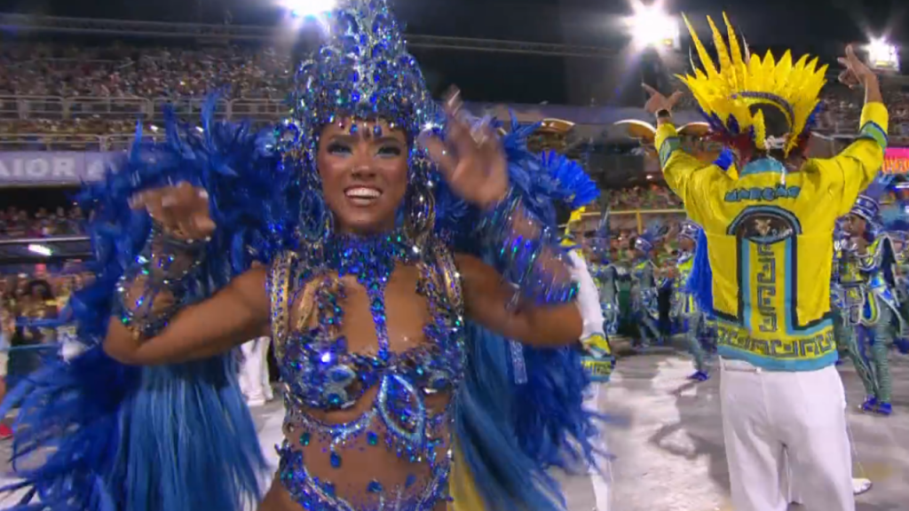 Mayara Lima prova que a coroa de rainha da Tuiuti tinha que ser dela