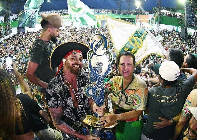 Leandro Vieira e Cátia Drumond: carnavalesco e presidente da Imperatriz Leopoldinense renovam parceria para o Carnaval 2024.