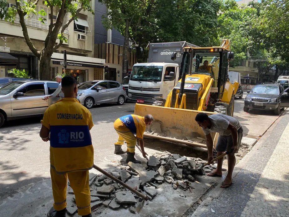 Puxadinho: extensão em piso de cimento na rua foi retirada pela subprefeitura