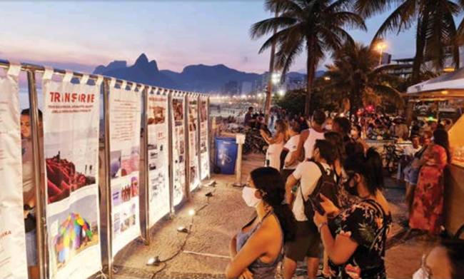 A primeira exposição ali foi a “Invenção do Arpoador”, feita a partir de reportagens sobre o local, que mostravam a descoberta do uso da praia pelo carioca no século XX.