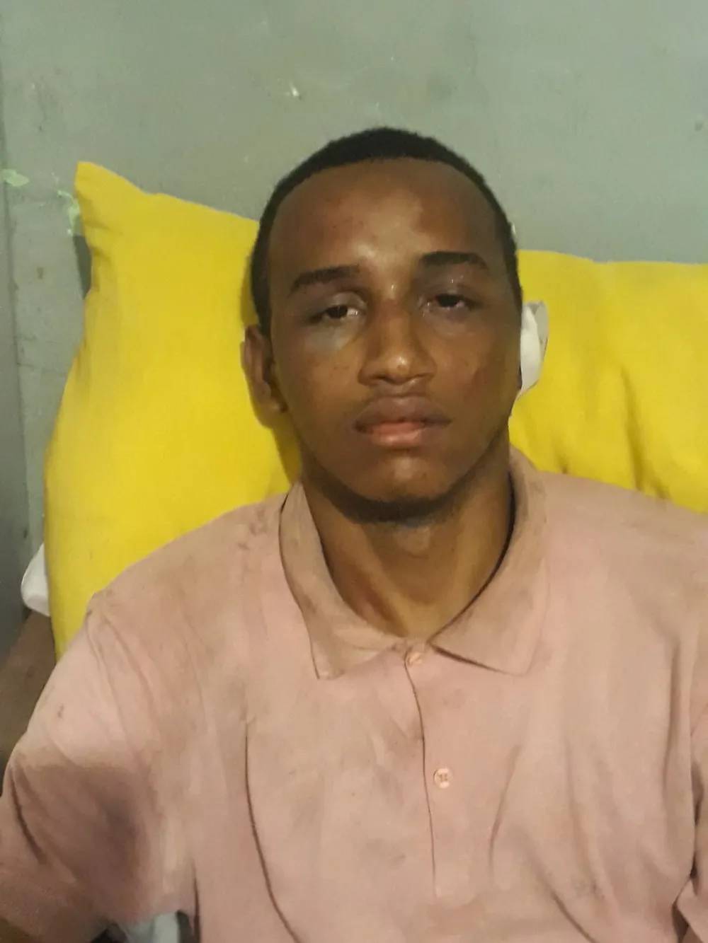 estudante espancado na UFRJ reproducao Estudante Lucas Vieira Manhães da Silva alega ter sido espancado no campus do Fundão, na Ilha do Governador, Zona Norte do Rio — Foto: Reprodução