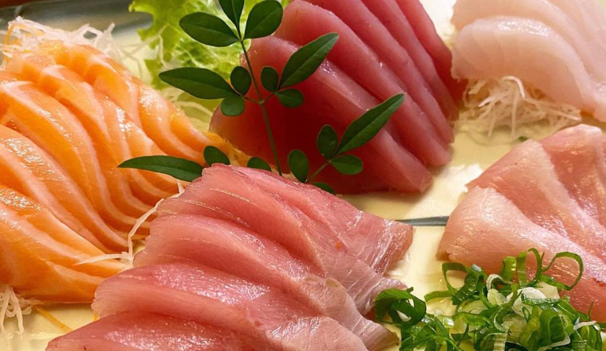 Azumi: peixe fresco e tradição seguida à risca em receitas de família