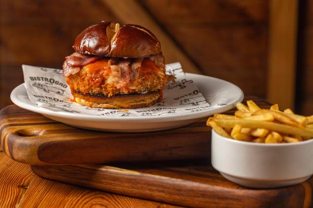 Bistrogro: parmegiana burger de porco é novidade de Jimmy Ogro