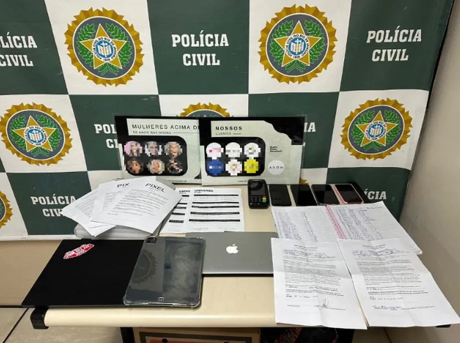 Quadrilha suspeita de dar golpes em mulheres é presa no Leblon