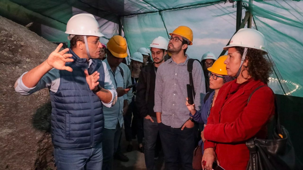 Comissão de Cultura da Câmara do Rio realizou uma vistoria no Pão de Açúcar para conferir uma apresentação do projeto de instalação de uma tirolesa na área turística.