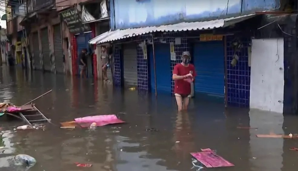 Chuva alagou ruas de Rio das Pedras, na Zona Oeste do Rio Foto Reprodução TV Globo