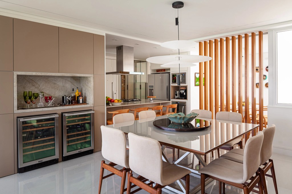 apartamento-rio-area-social-integrada-decor-verde-vivian-reimers-foto-dhani-borges-cozinha16 Apartamento no Rio ganha área social integrada e décor em tons de verde
