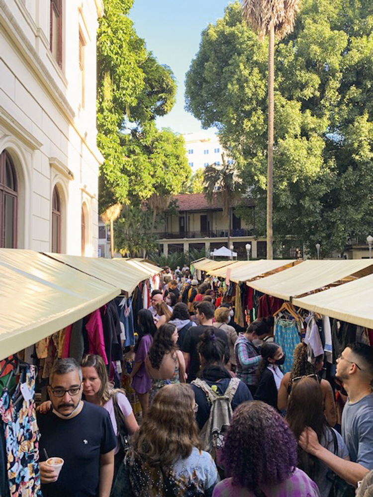 feira-faz-girar-credito-divulgacao5.jpg Faz Girar: as barraquinhas da feira “de segunda mão” são ocupadas por quem quer desapegar