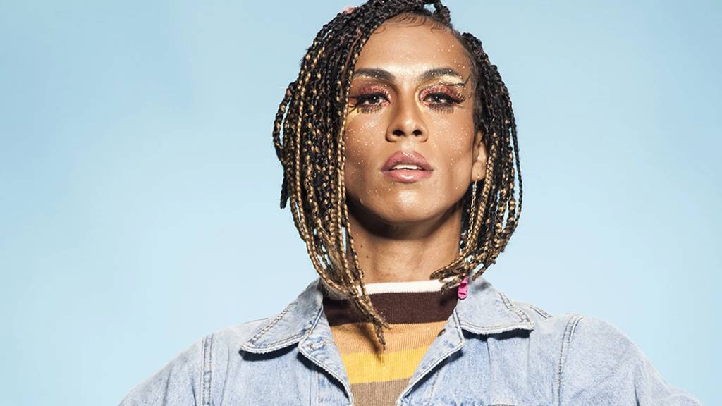 Todas as cores: peça e shows celebram chegada do mês do Orgulho LGBTQIA+