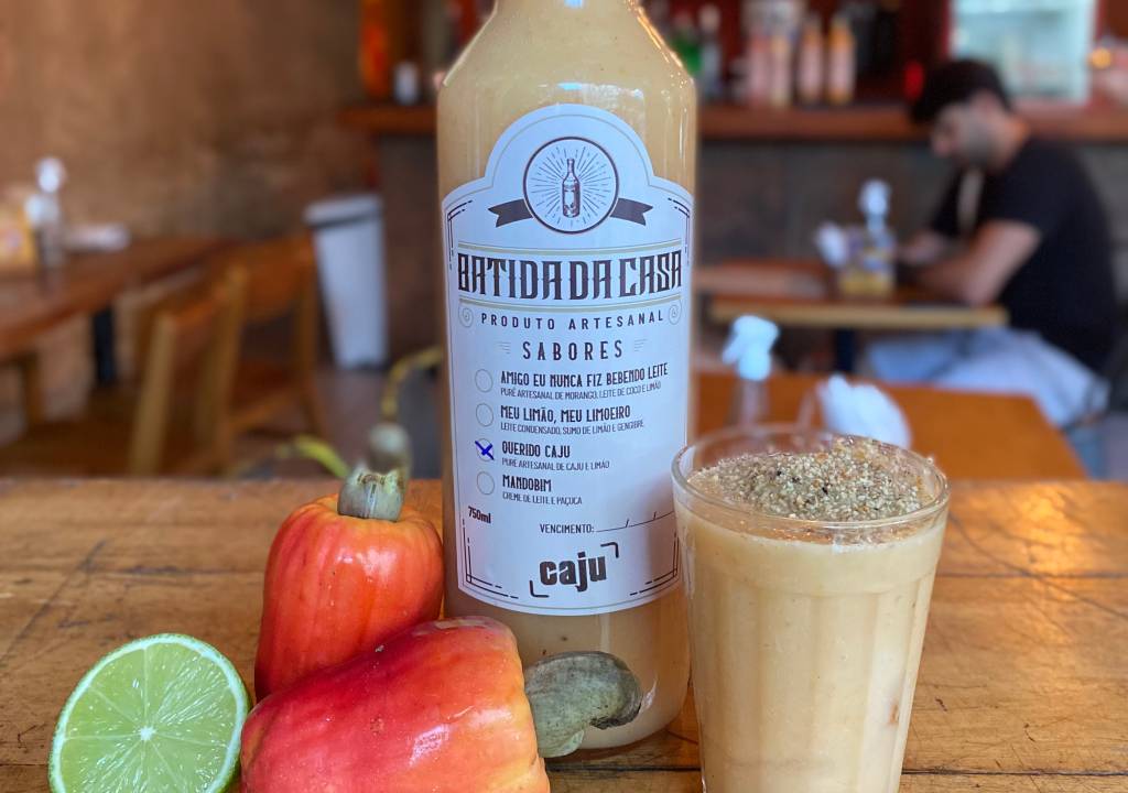 Para levar para casa: Caju Gastrobar lança batidas engarrafadas