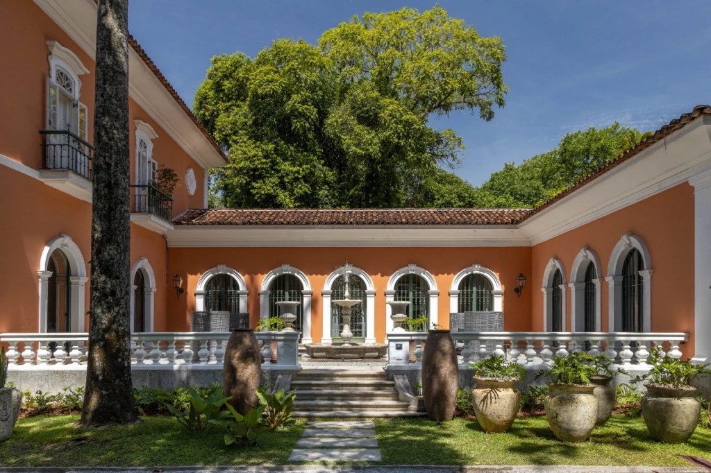 Já foi assinado: Casa Brando Barbosa agora é Instituto Light