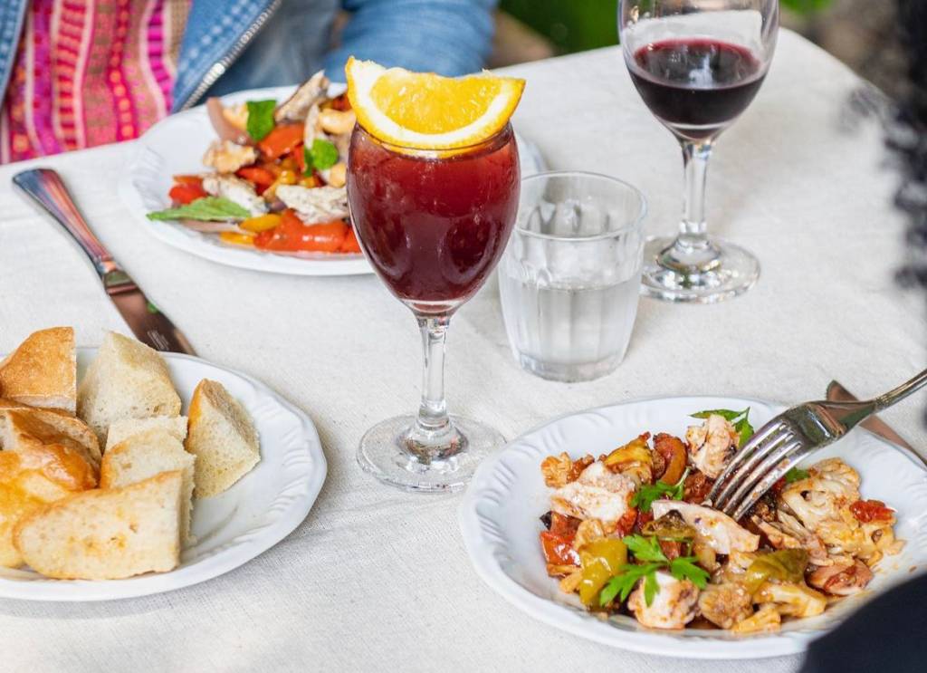É a vez do vermute! Botafogo ganha bar dedicado à amarga bebida