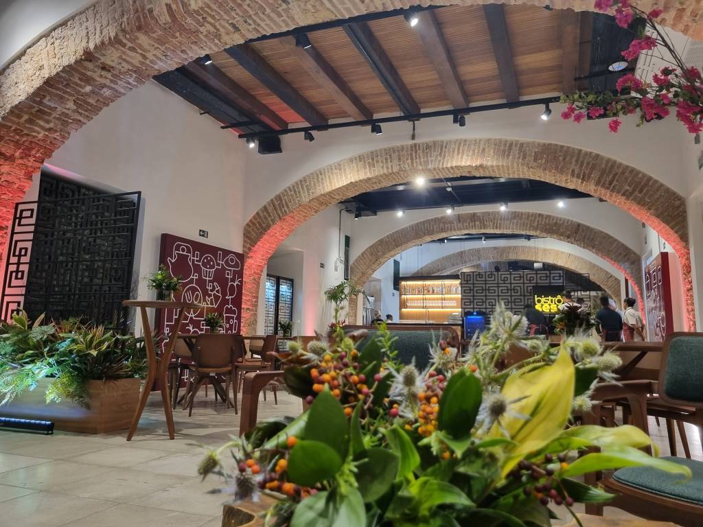 Bistrô: prédio histórico ganha restaurante de viés cultural e comida sustentável