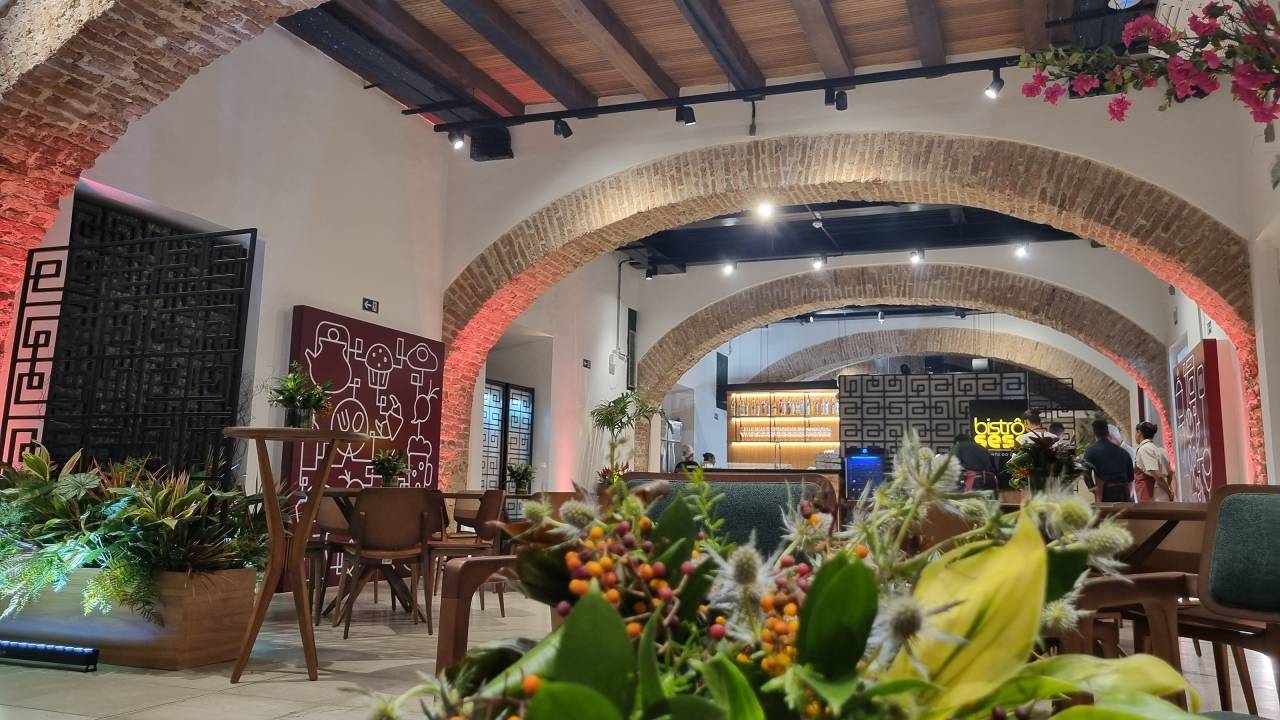 Bistrô: prédio histórico ganha restaurante de viés cultural e comida sustentável