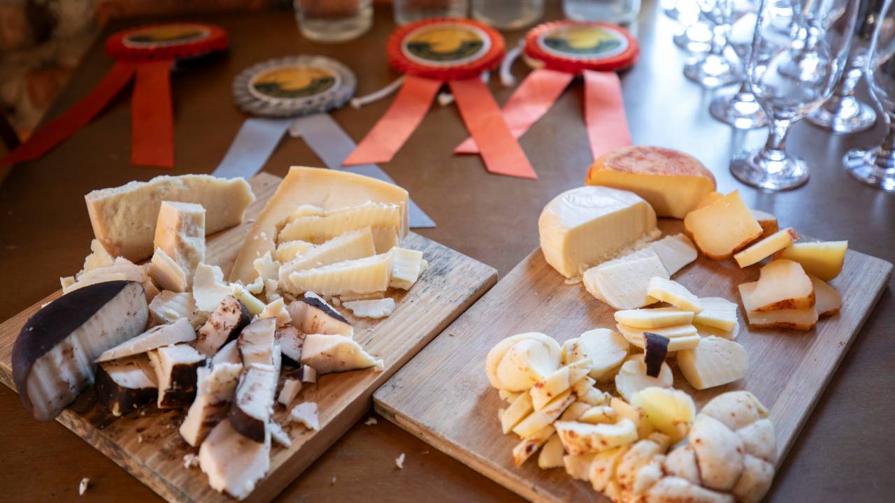 Capril do Lago: queijo orgânico de leite cru conquistou os jurados na França