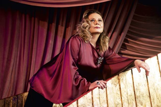 Com Vera Fischer no elenco, comédia retrata mãe e nora em guerra