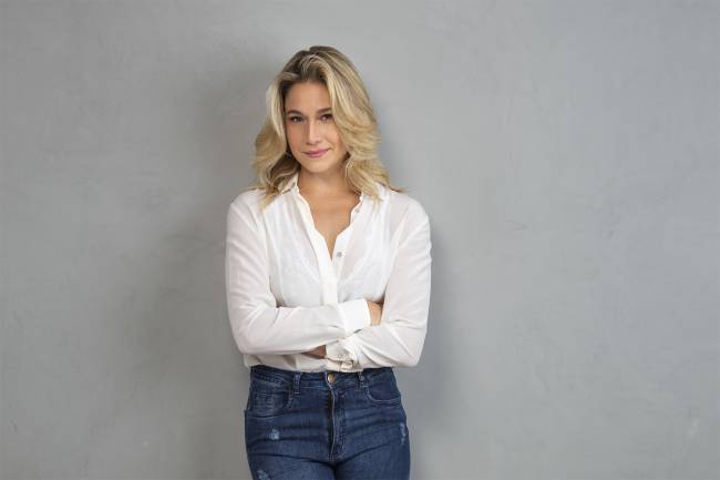 Fernanda Gentil troca TV pelo Youtube: "Gosto dessa liberdade da internet"