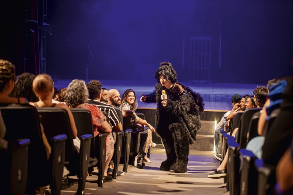 Teatro - Público esgota ingressos para ver o monólogo King Kong Fran