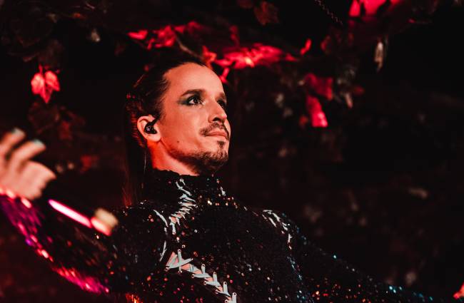 3. FOTOS_DIVULGAÇÃO TRIBOQ CRÉDITOS LEO NAKAMURA – COSMO PRODUÇÕES Beni Falcone comanda a TriboQ no esquenta para o carnaval