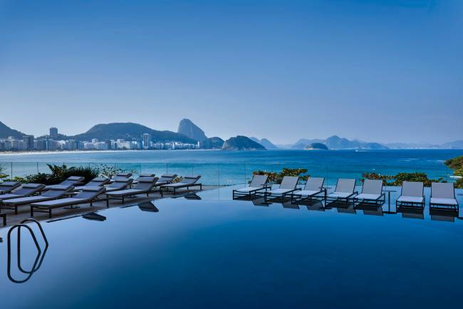 piscina de borda infinita Fairmont Copacabana