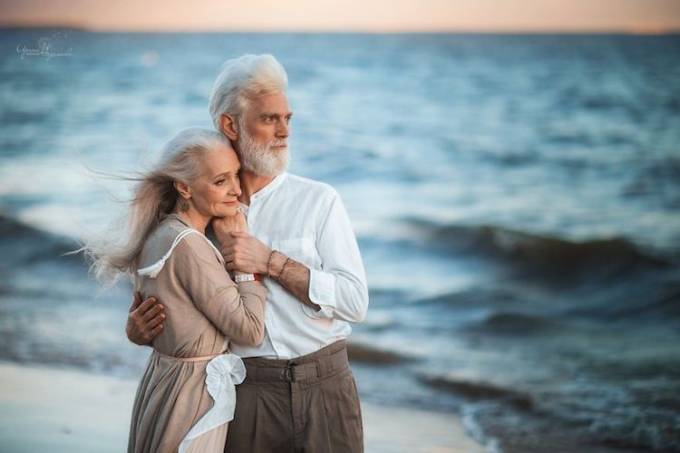 irina-nedialkova-elderly-couple-photoshoot-5