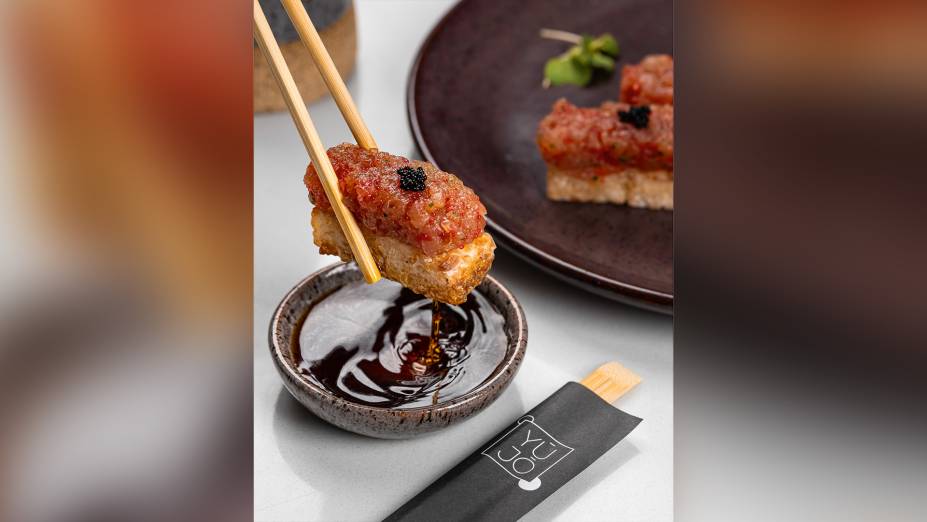 Yujo: aposta no contemporâneo em cardápio e ambiente