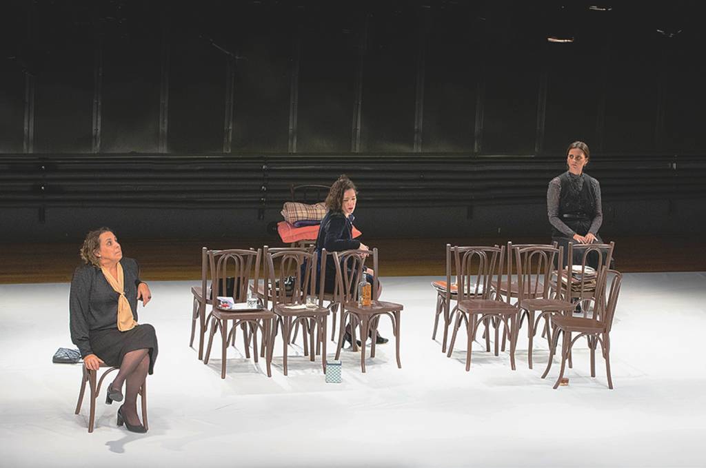 No palco do Teatro das Artes: a nova montagem de Ana Beatriz Nogueira