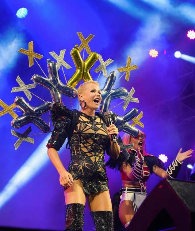 Rainha dos Baixinhos cantou principais hits em uma hora de apresentação Rainha dos Baixinhos cantou principais hits em uma hora de apresentação