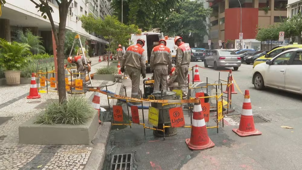 Falta de luz em Copacabana: Light e Polícia têm versões diferentes