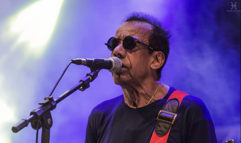 Com duas músicas no top 5, Jorge Ben Jor domina as paradas do Carnaval