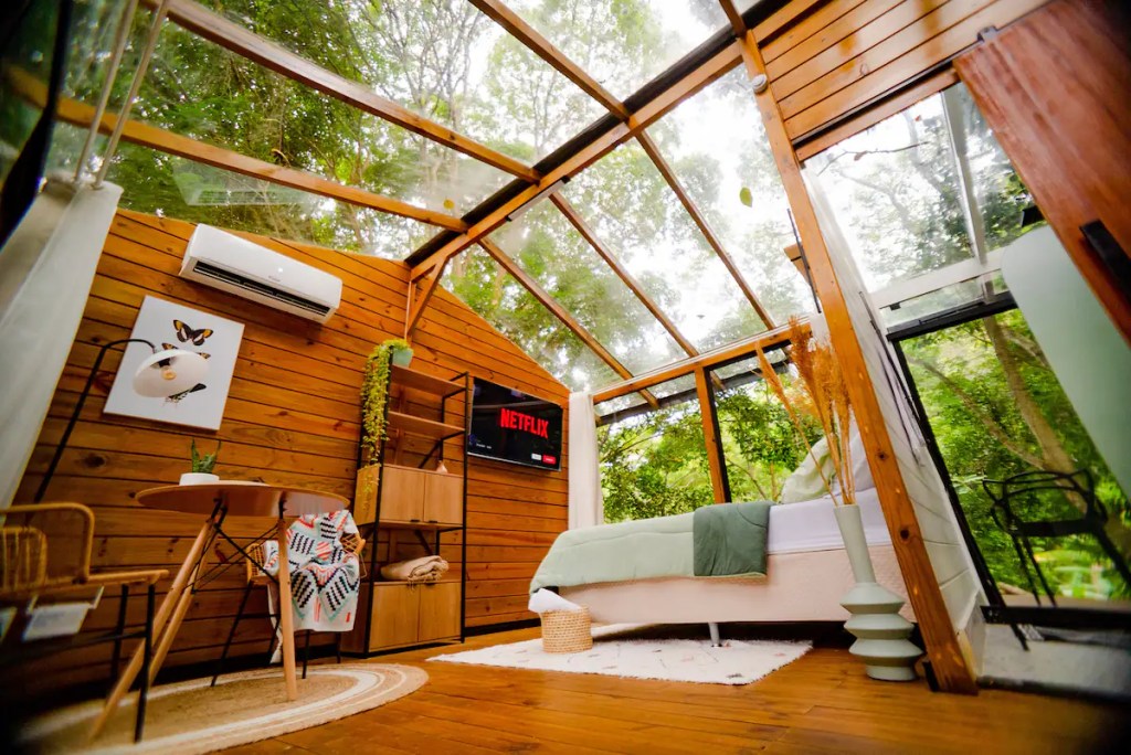 airbnb-cabana-vidro