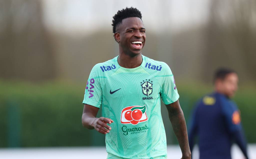 Destronados: a falta que fazem o maestro e o driblador