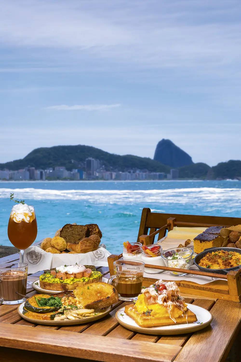 18 do Forte: café bem servido e repleto de delícias sobre o mar